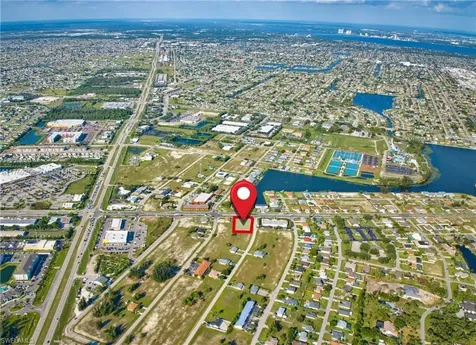 513 SW 3rd Terrace Cape Coral FL 33991