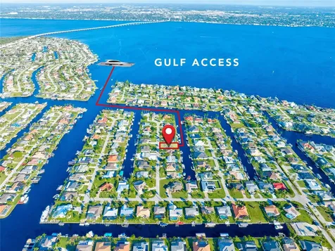2022 SE 29th Street Cape Coral FL 33904