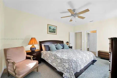 8952 S Kendale Circle Lake Worth FL 33467