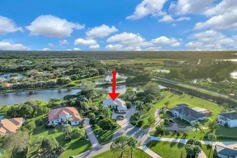 8952 S Kendale Circle Lake Worth FL 33467
