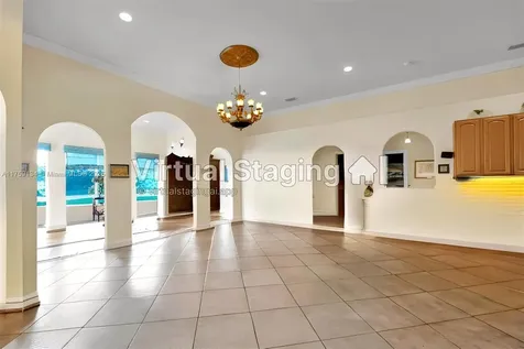 8952 S Kendale Circle Lake Worth FL 33467