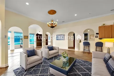 8952 S Kendale Circle Lake Worth FL 33467