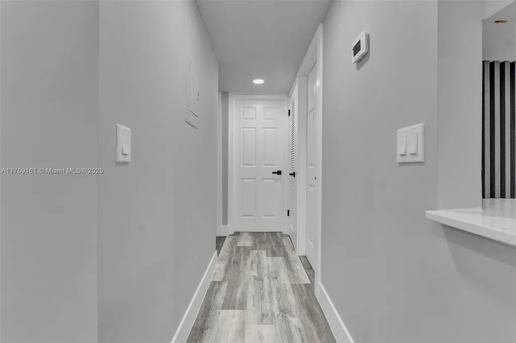 38 Flanders A Delray Beach FL 33484