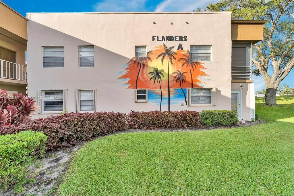 38 Flanders A Delray Beach FL 33484