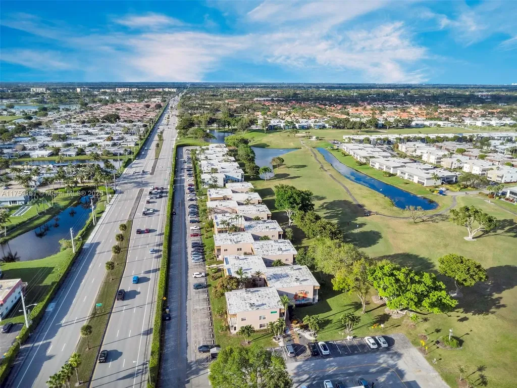38 Flanders A Delray Beach FL 33484