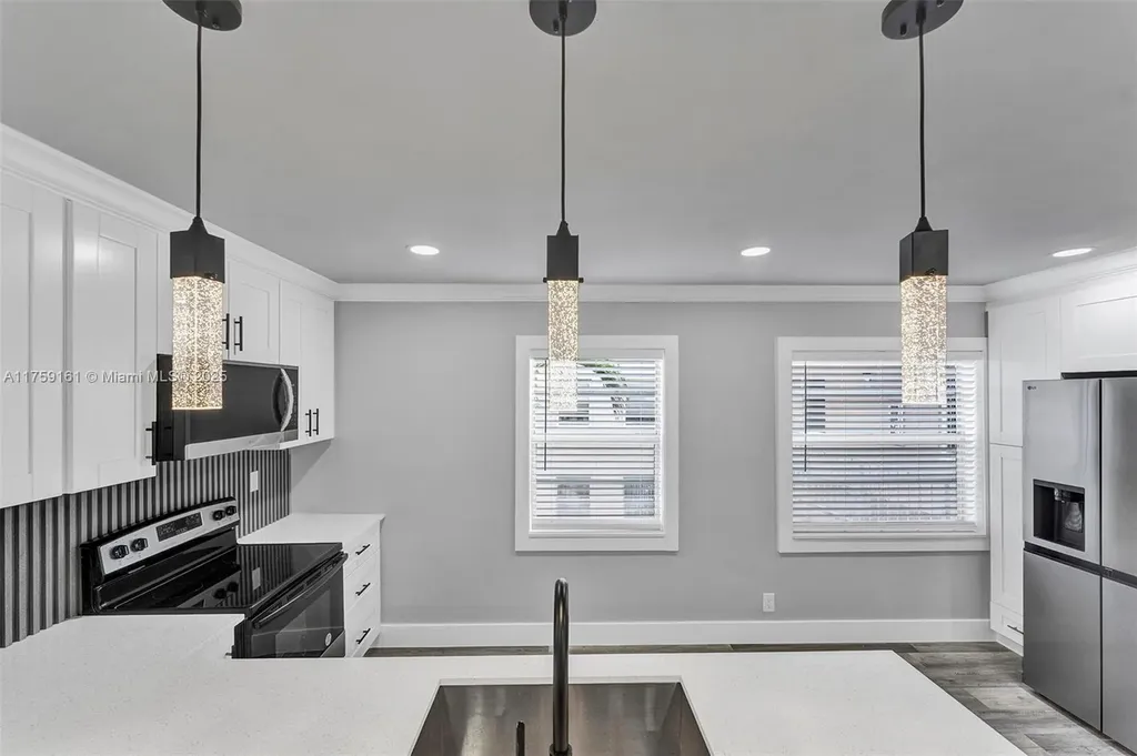 38 Flanders A Delray Beach FL 33484