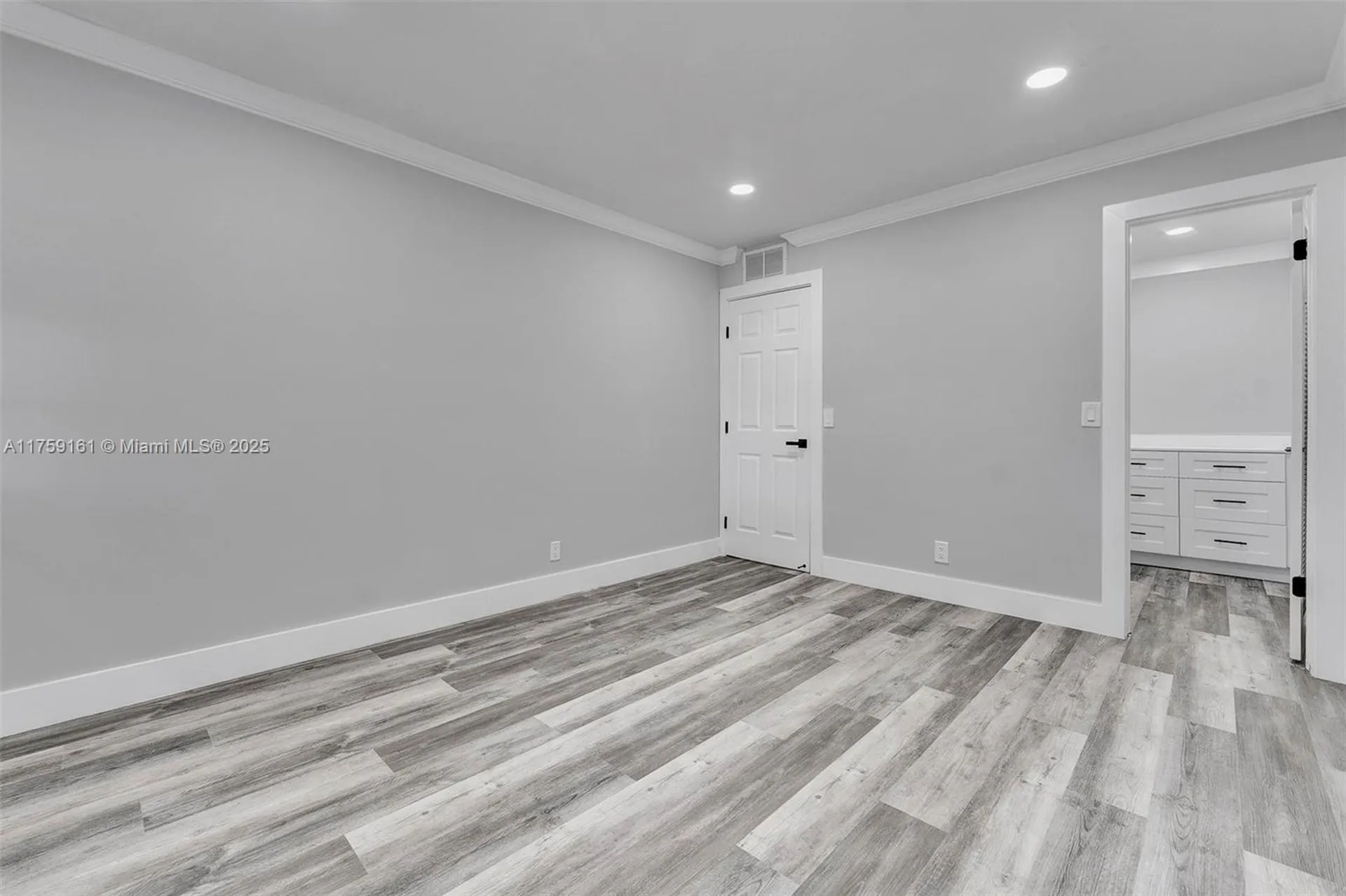 38 Flanders A Delray Beach FL 33484