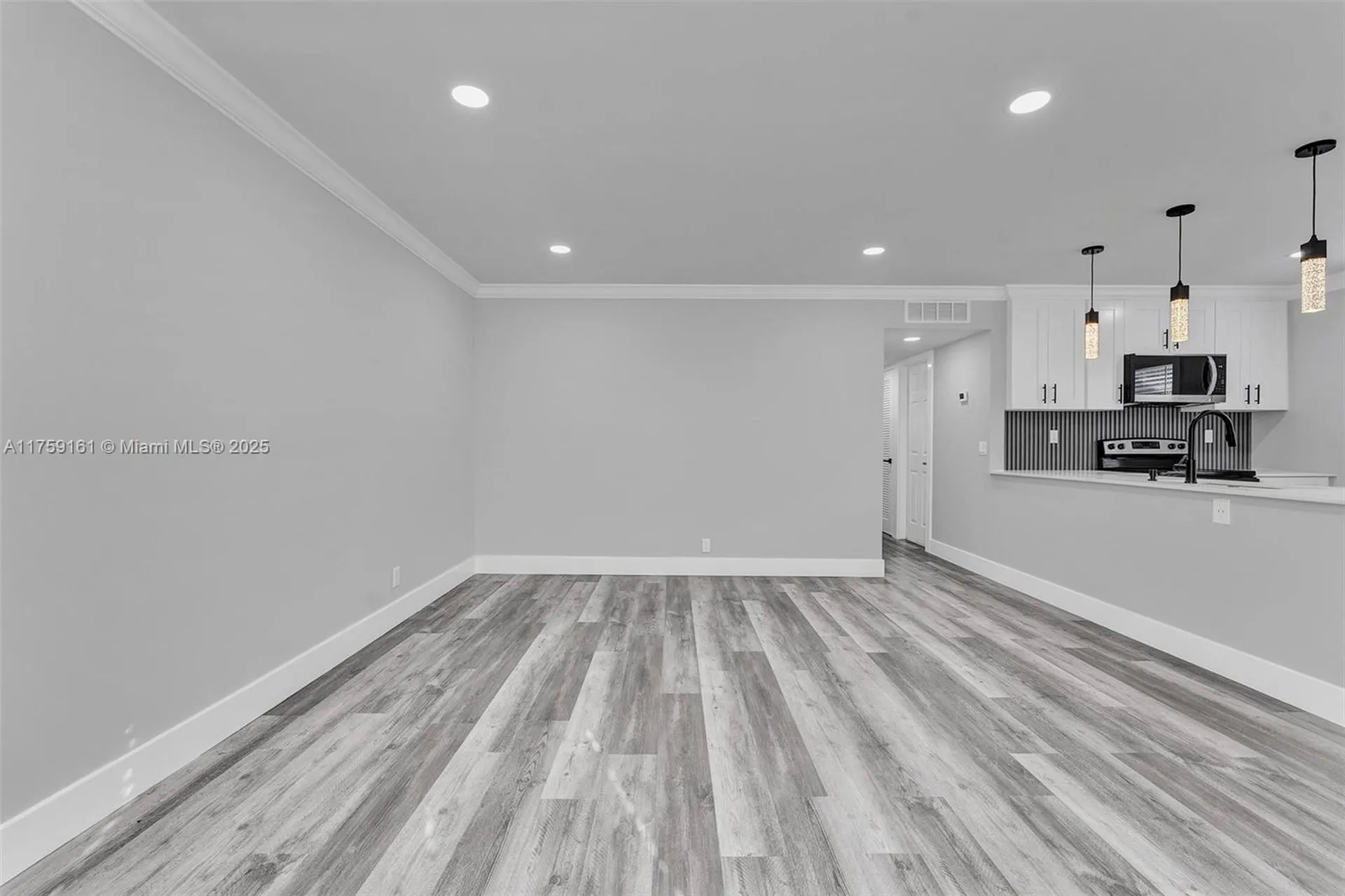 38 Flanders A Delray Beach FL 33484