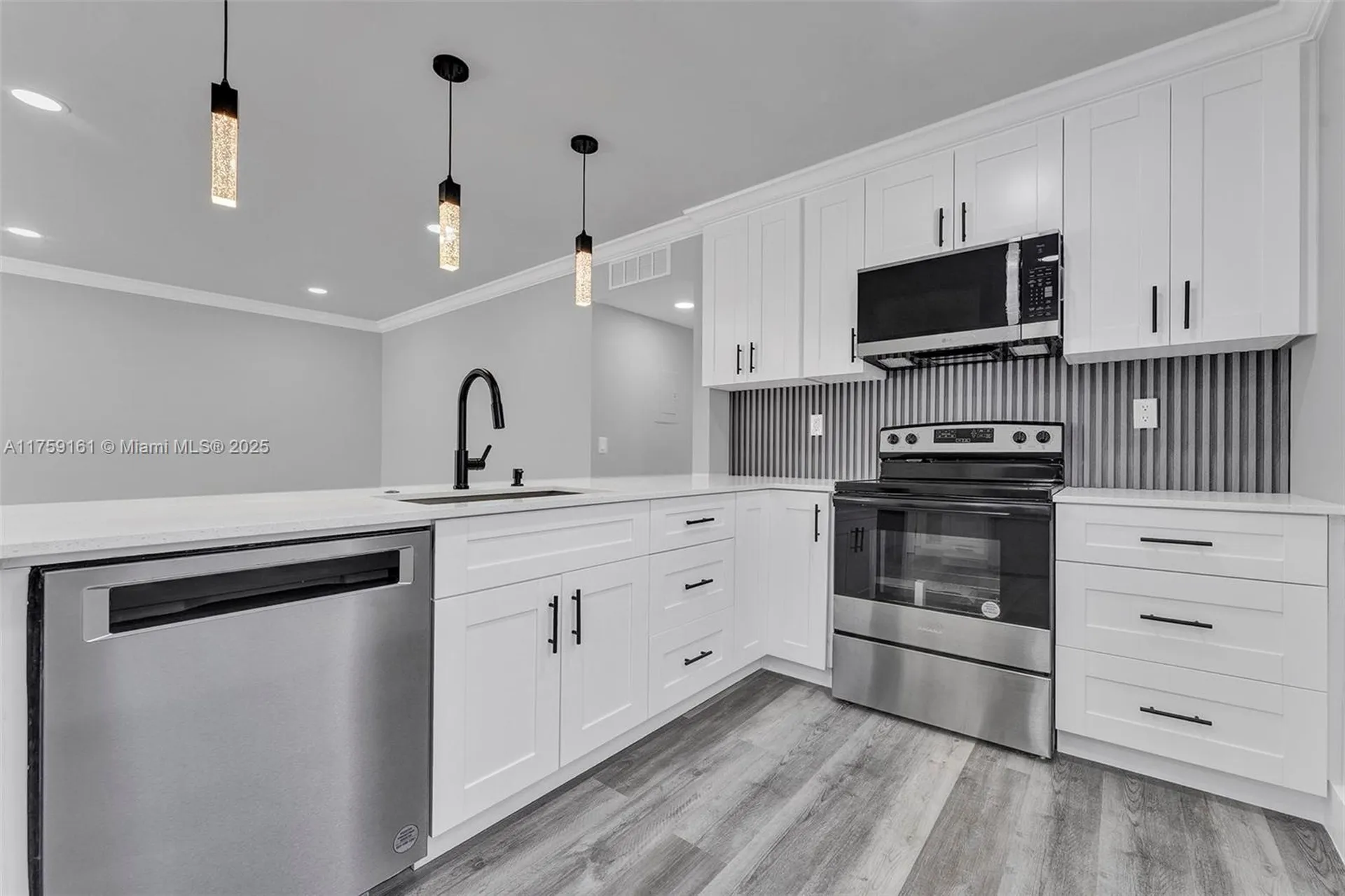 38 Flanders A Delray Beach FL 33484