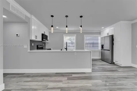 38 Flanders A Delray Beach FL 33484