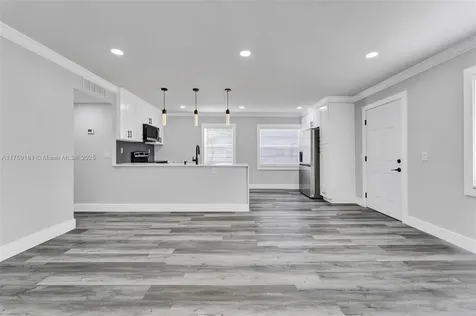 38 Flanders A Delray Beach FL 33484