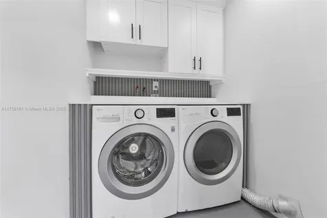 38 Flanders A Delray Beach FL 33484