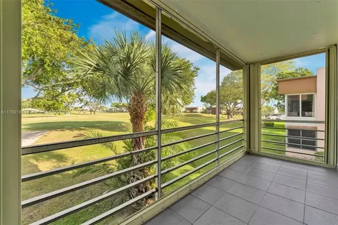 38 Flanders A Delray Beach FL 33484