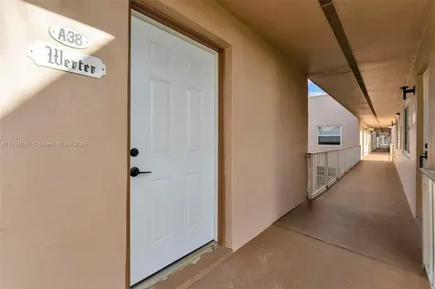 38 Flanders A Delray Beach FL 33484
