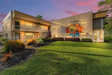 38 Flanders A Delray Beach FL 33484