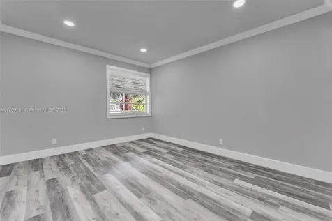 38 Flanders A Delray Beach FL 33484