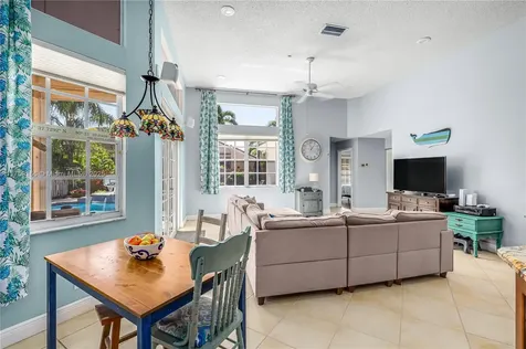 630 Heritage Drive Weston FL 33326