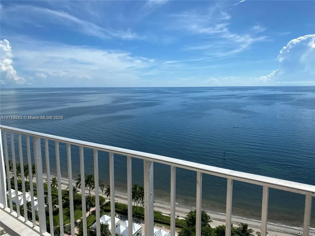 881 Ocean Drive Key Biscayne FL 33149