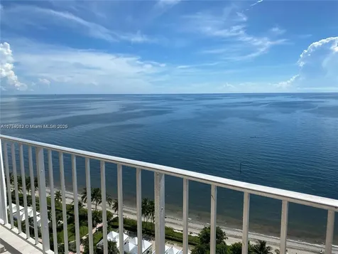 881 Ocean Drive Key Biscayne FL 33149