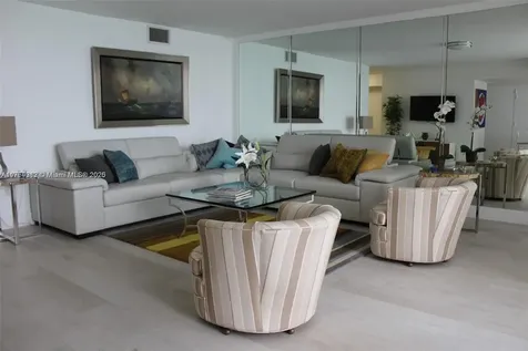 881 Ocean Drive Key Biscayne FL 33149