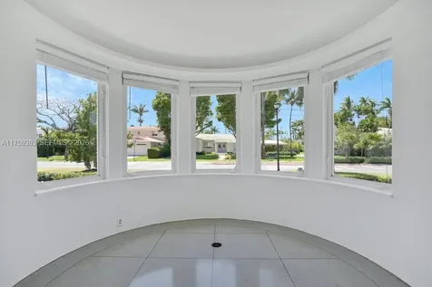 5861 La Gorce Drive Miami Beach FL 33140