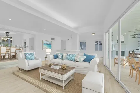 5861 La Gorce Drive Miami Beach FL 33140