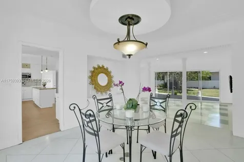 5861 La Gorce Drive Miami Beach FL 33140