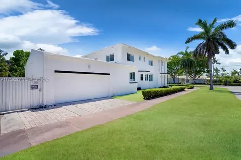 5861 La Gorce Drive Miami Beach FL 33140
