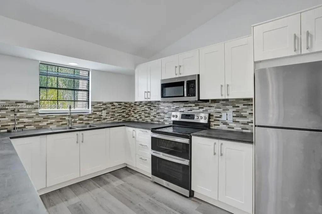 1627 Cypress Pointe Drive Coral Springs FL 33071