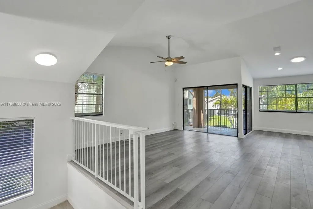 1627 Cypress Pointe Drive Coral Springs FL 33071