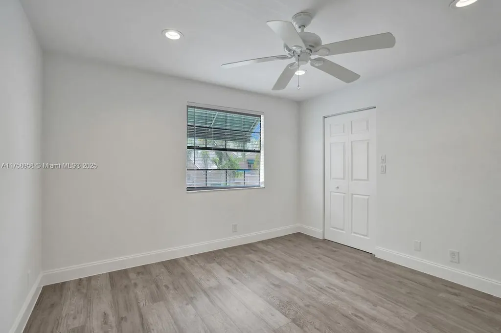 1627 Cypress Pointe Drive Coral Springs FL 33071