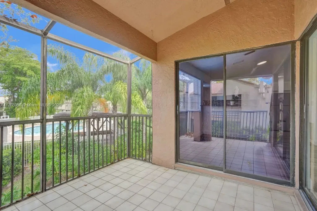 1627 Cypress Pointe Drive Coral Springs FL 33071