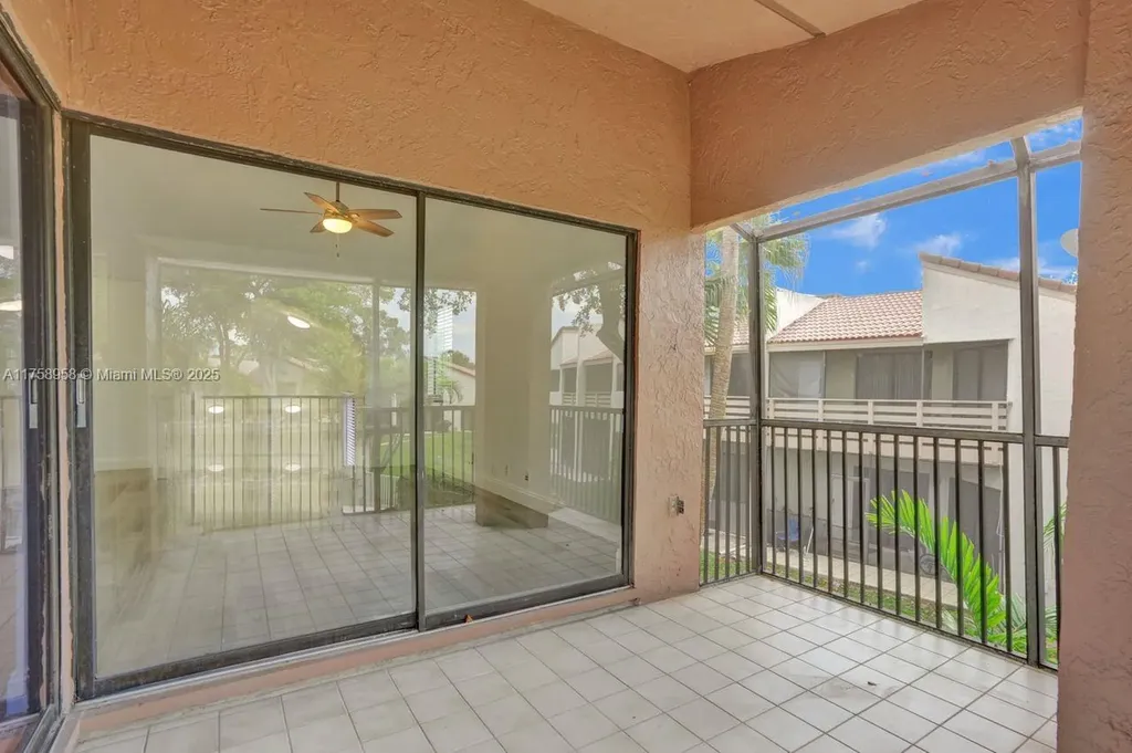 1627 Cypress Pointe Drive Coral Springs FL 33071