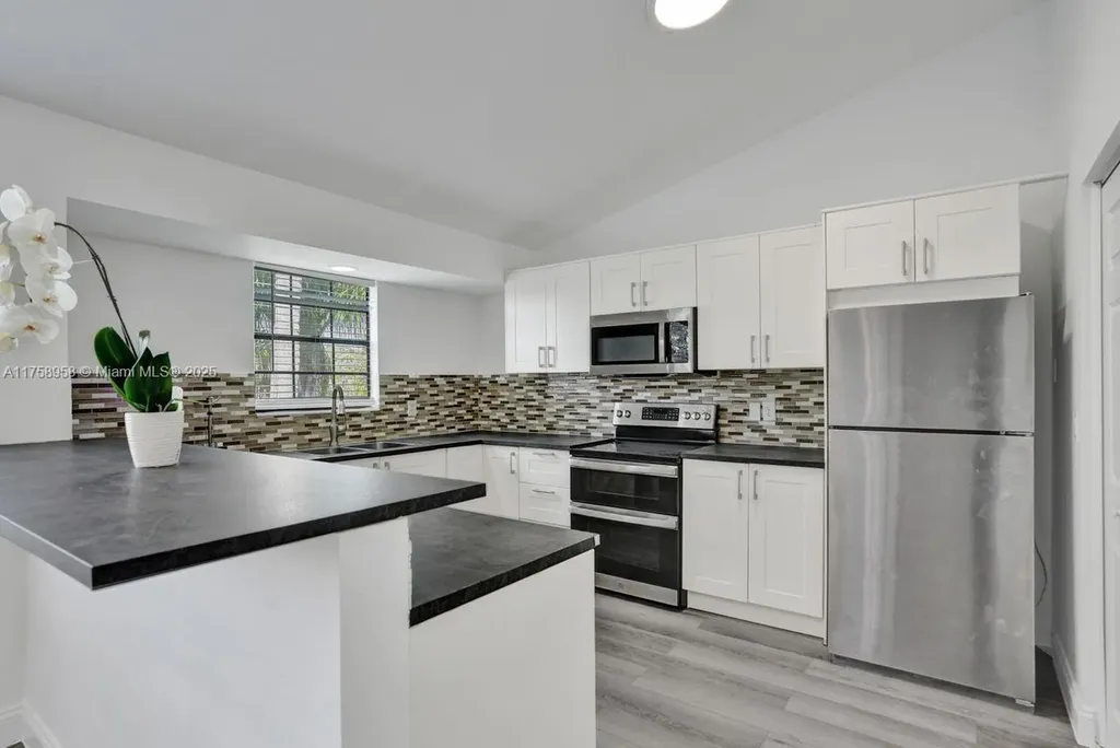 1627 Cypress Pointe Drive Coral Springs FL 33071