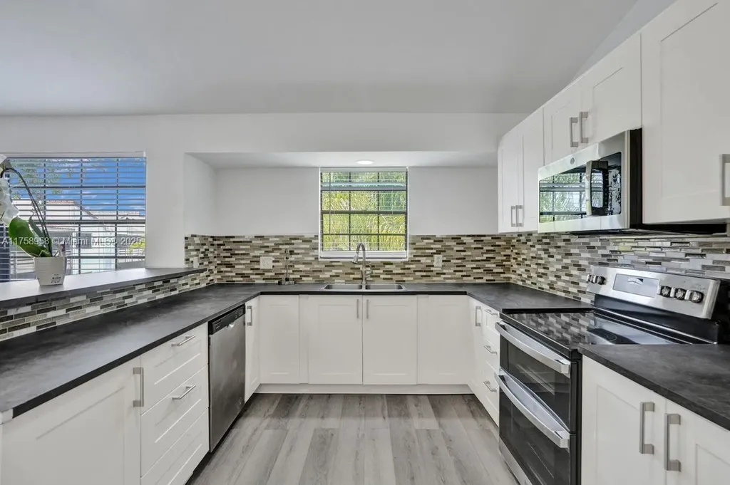 1627 Cypress Pointe Drive Coral Springs FL 33071