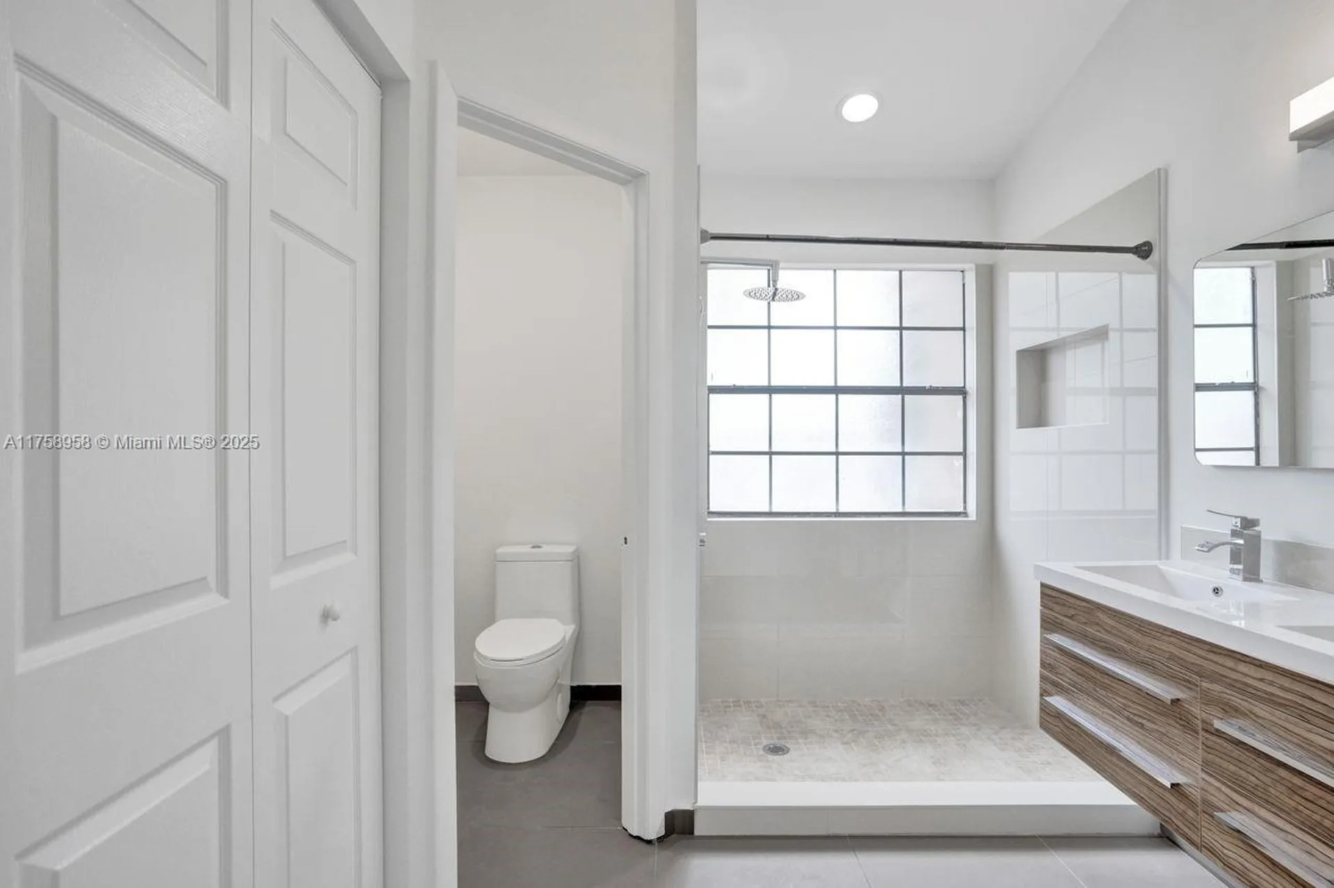 1627 Cypress Pointe Drive Coral Springs FL 33071