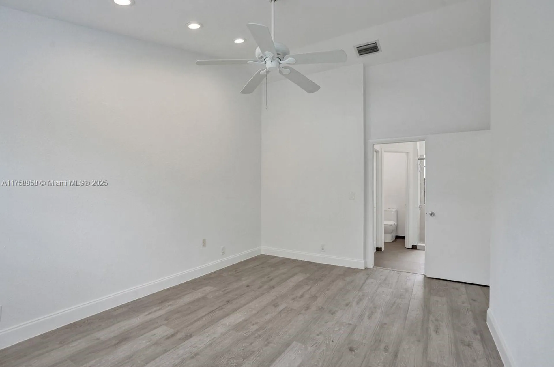 1627 Cypress Pointe Drive Coral Springs FL 33071