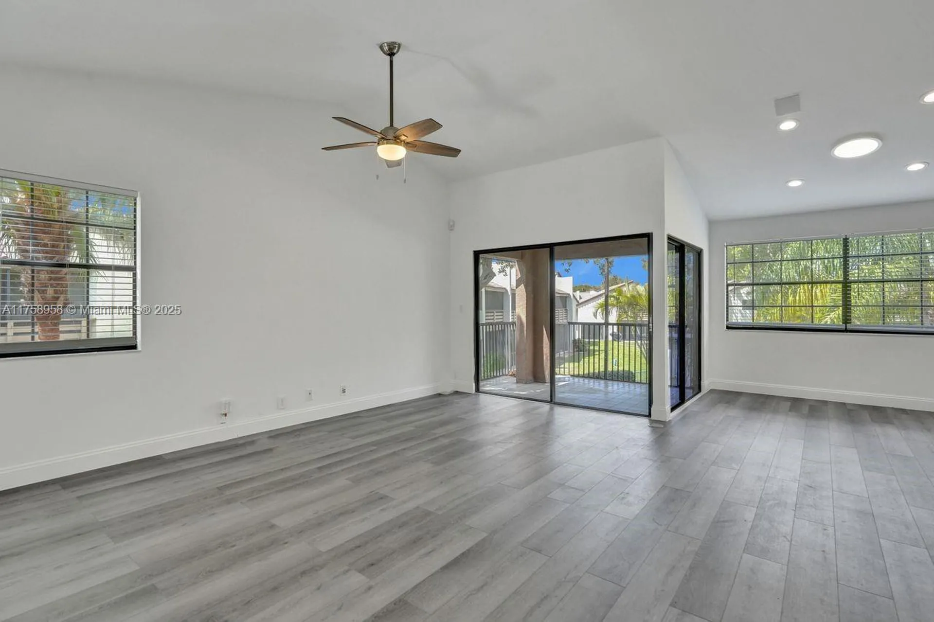 1627 Cypress Pointe Drive Coral Springs FL 33071