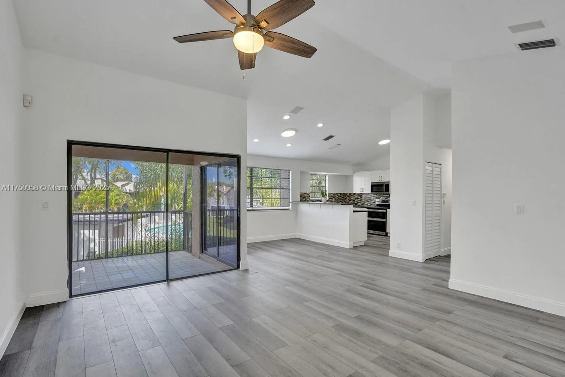 1627 Cypress Pointe Drive Coral Springs FL 33071