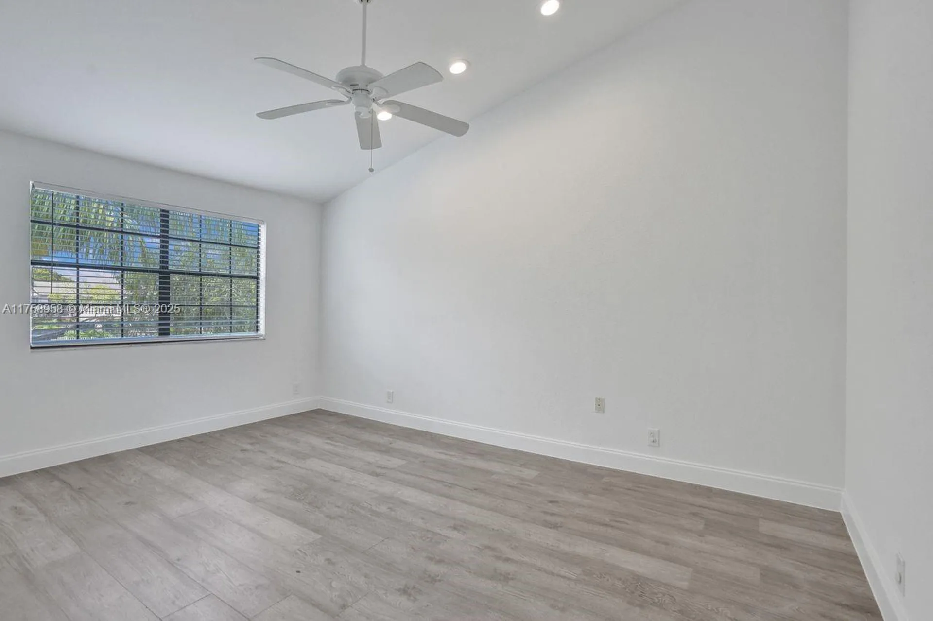 1627 Cypress Pointe Drive Coral Springs FL 33071