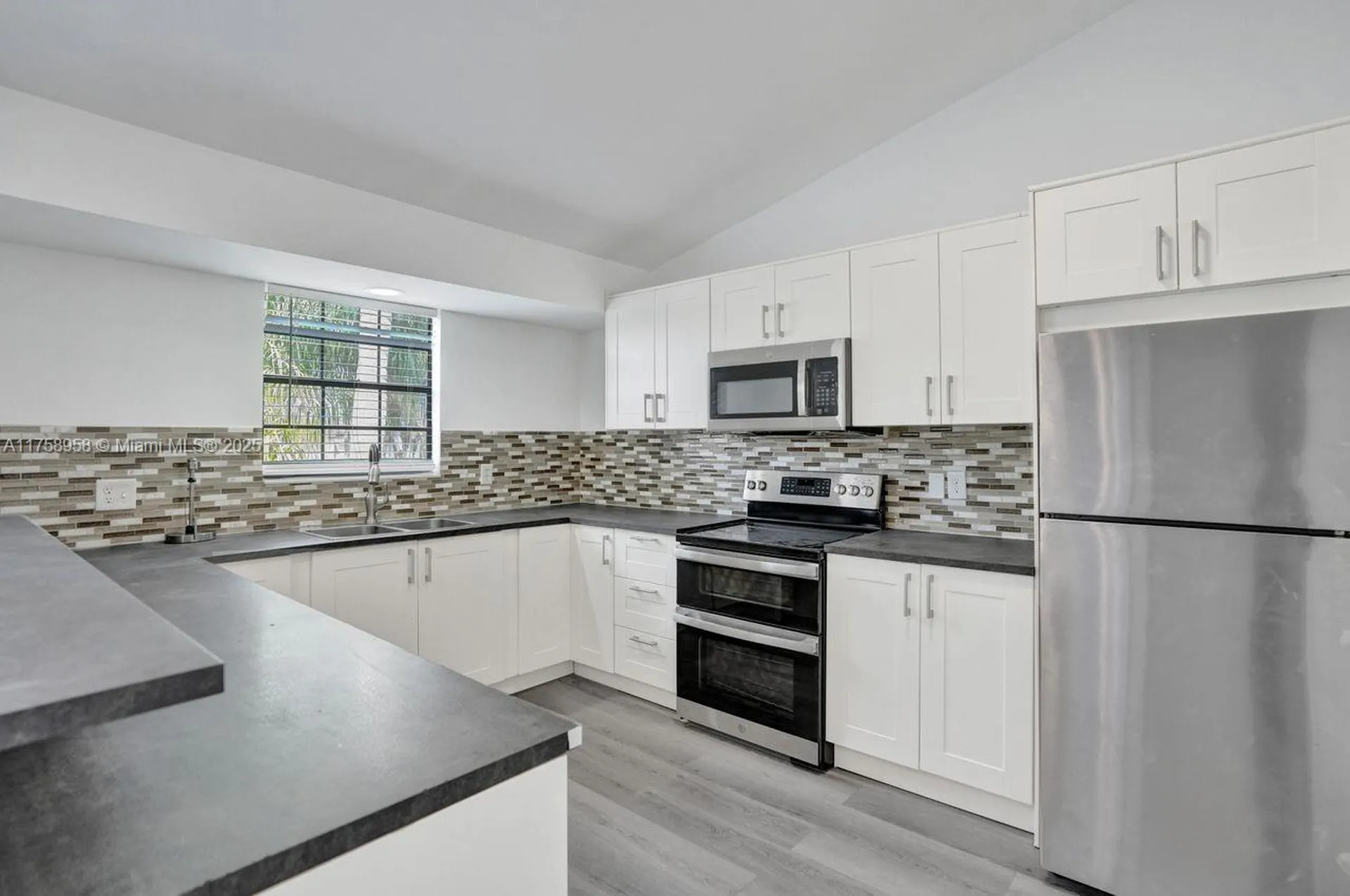 1627 Cypress Pointe Drive Coral Springs FL 33071