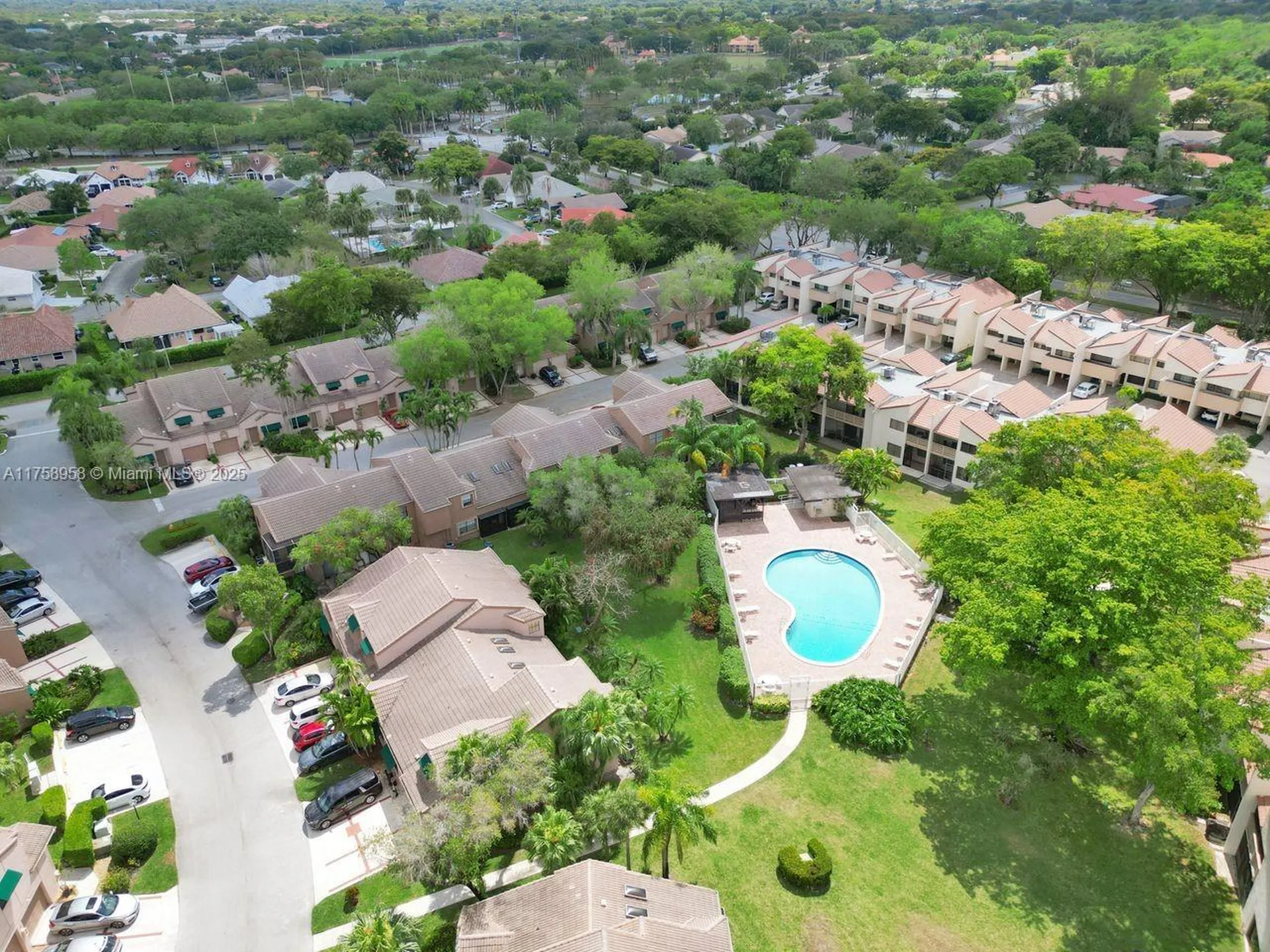 1627 Cypress Pointe Drive Coral Springs FL 33071