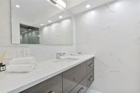 201 Atlantic Avenue Sunny Isles Beach FL 33160