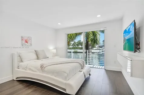 201 Atlantic Avenue Sunny Isles Beach FL 33160