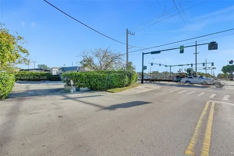 3311 N Dixie Highway Pompano Beach FL 33064