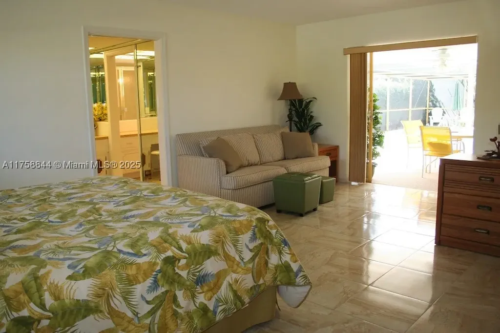 1933 Twin Dolphin Lane Fort Lauderdale FL 33316