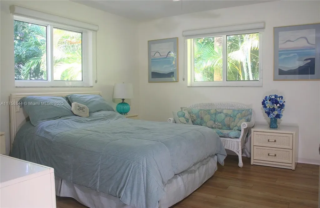 1933 Twin Dolphin Lane Fort Lauderdale FL 33316