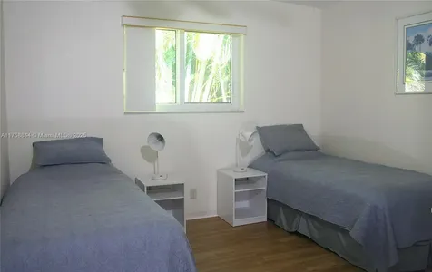 1933 Twin Dolphin Lane Fort Lauderdale FL 33316