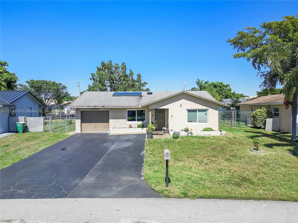 9905 NW 71st Street Tamarac FL 33321