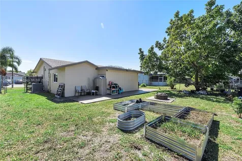 9905 NW 71st Street Tamarac FL 33321